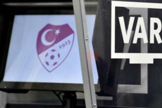 Süper Lig'de günün tüm maçlarına yabancı VAR hakemi atandı