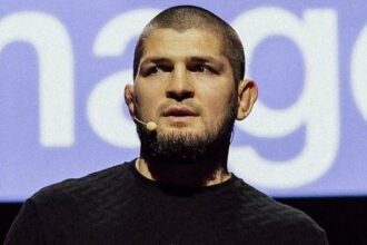 Uçaktan indirilen Khabib Nurmagomedov'dan açıklama geldi: Sebebi ırkçılık mı bilemiyorum