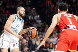Anadolu Efes Panathinaikos'a konuk olacak