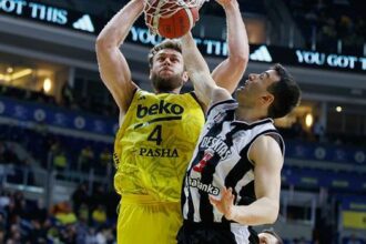 Beşiktaş ve Fenerbahçe Türkiye Kupası için parkede!