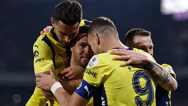 Fenerbahçe çok tecrübeli kadro kurdu, paniğe teslim olmuyor | Suudiler bile gençlere yöneldi biz hala yaşlı yıldız alıyoruz