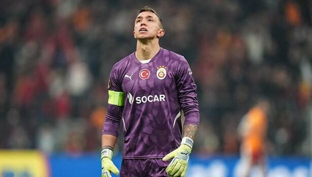 Galatasaray'da Muslera 14 sezon sonra bir ilki yaşadı!