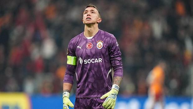 Galatasaray'da Muslera 14 sezon sonra bir ilki yaşadı!