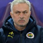 Jose Mourinho'dan yabancı hakem yorumu: "Karardan mutluyum!"