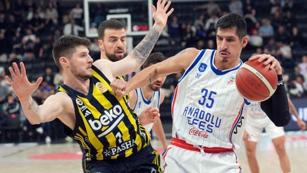 Anadolu Efes ve Fenerbahçe Beko aynı gün sahada!