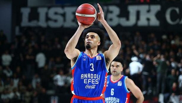 Anadolu Efes, yarın Partizan'a konuk olacak
