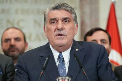 Beşiktaş Başkanı Serdal Adalı: Hacıosmanoğlu bize akıl vermesin, istifa etsin