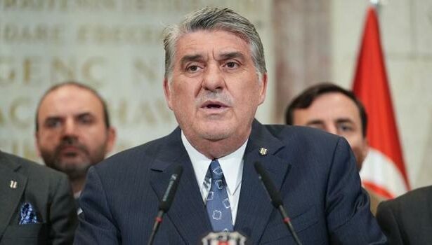 Beşiktaş Başkanı Serdal Adalı: Hacıosmanoğlu bize akıl vermesin, istifa etsin