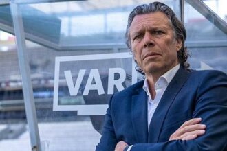 Beşiktaş'tan derbi öncesi TFF'ye yabancı hakem göndermesi: 'Siz getirmediniz, biz getirdik!'