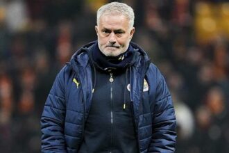 Mourinho'nun çıkış planı kupadaki Galatasaray derbisi!