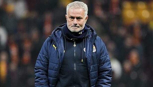 Mourinho'nun çıkış planı kupadaki Galatasaray derbisi!