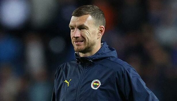 Şanssızlık Edin Dzeko'nun yakasını bırakmıyor!