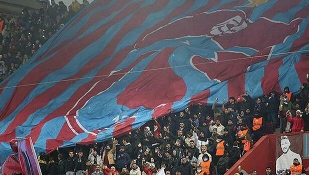 Trabzonspor tribünlerinden TFF ve Şenol Güneş'e tepki!