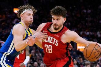Alperen Şengün 'double-double' yaptı, Houston avantajı kaptı