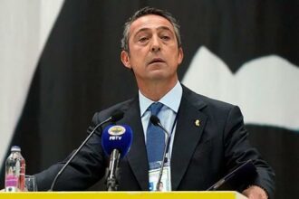 Fenerbahçe Başkanı Ali Koç'tan seçim ve Mourinho cevabı: Yönetim kurulu olarak görevimizin başındayız! Mourinho ile 2 sene...