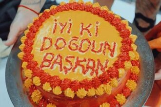 Galatasaraylı futbolculardan Ali Koç'a pasta!