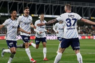 Fenerbahçe 15 milyon euro'luk teklifi reddetti!