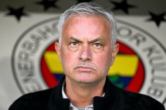 Fenerbahçe'de Mourinho’yu tazminatsız göndermenin yolu aranıyor