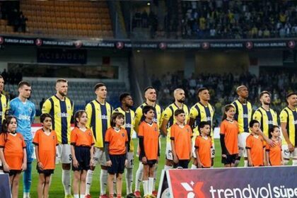 Fenerbahçe'ye 2 yıldızından kötü haber!
