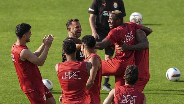 Galatasaray'da Başakşehir maçı öncesi neşeli idman