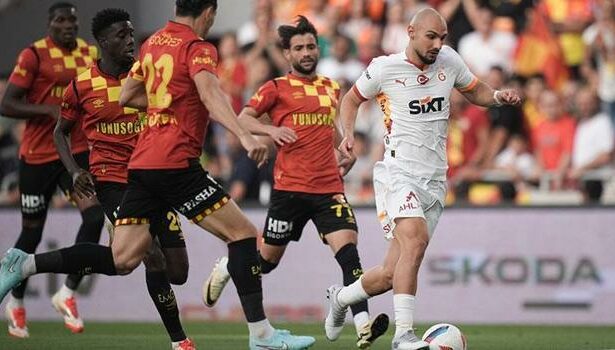 Galatasaray'da direkler 18. kez gole engel oldu!