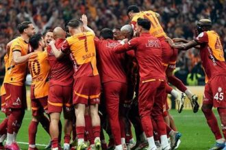 Galatasaray devlerle kafa kafaya! Bayern Münih'in ardından zirvede