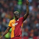 Galatasaray taraftarından Osimhen çılgınlığı: 'Bizimle kal!'