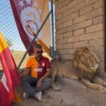 Galatasaraylı taraftar, şampiyonluğu aslanlarıyla kutladı!