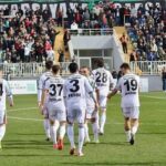 Karşıyaka’da yönetime bilet çağrısı!