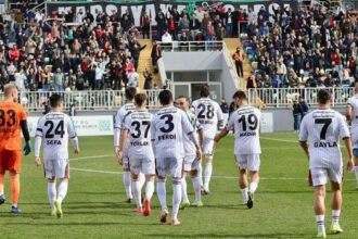 Karşıyaka’da yönetime bilet çağrısı!