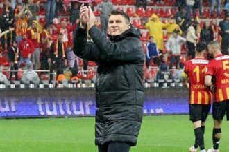 Kayserispor Teknik Direktörü Sergej Jakirovic'ten Galatasaray maçı sözleri: 'En iyi seçenek 1 puan!'