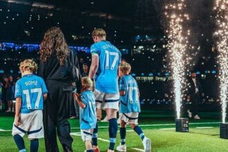 Manchester City'de Kevin De Bruyne'nin heykeli dikiliyor! Pep Guardiola'dan 'veda' gözyaşları...