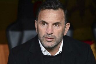 Okan Buruk, Mourinho'yu topa tuttu: 'Hala ağlamaya devam ediyor!'