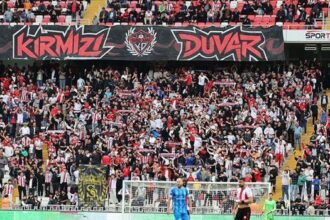 Sivasspor taraftarı şike iddiasıyla savcılığa suç duyurusunda bulundu!