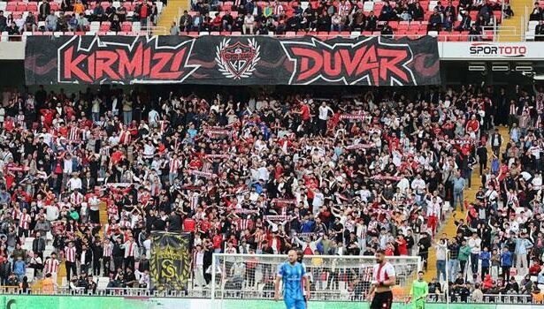 Sivasspor taraftarı şike iddiasıyla savcılığa suç duyurusunda bulundu!