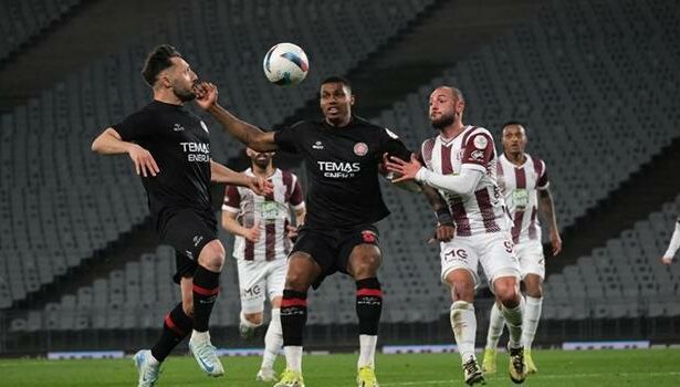 Süper Lig'e son biletin sahibi Sakarya'da belli olacak