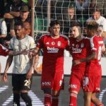 18'lik Mustafa Hekimoğlu'nun 1000. gol gururu!