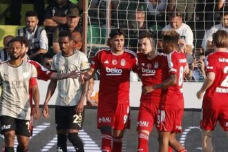 18'lik Mustafa Hekimoğlu'nun 1000. gol gururu!