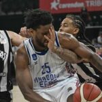 Anadolu Efes - Beşiktaş Fibabanka arasındaki dördüncü maç yarın oynanacak
