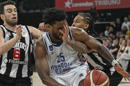 Anadolu Efes - Beşiktaş Fibabanka arasındaki dördüncü maç yarın oynanacak