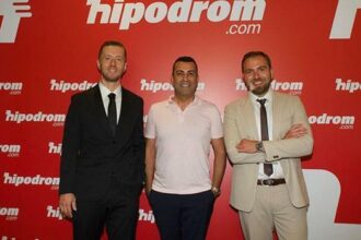 Hipodrom.com'dan Emre Karayel sürprizi!