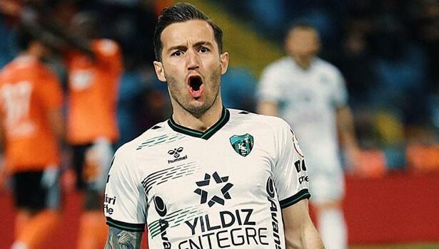 Kocaelispor'un forveti Oğulcan Çağlayan'dan 'yola devam' paylaşımı