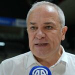 A Milli Kadın Basketbol Takımı başantrenörü Ekrem Memnun ile yollar ayrıldı