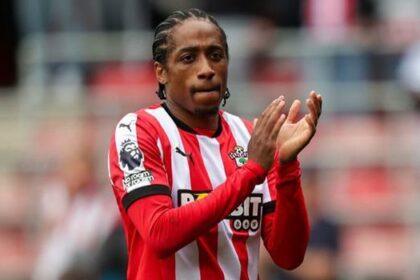 Beşiktaş'ın yeni transferi Kyle Walker-Peters'ın İstanbul'a gelişi ertelendi