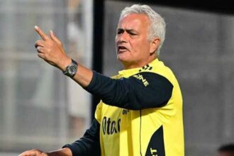 Fenerbahçe Al Ittihad maçı sonrası Mourinho konuştu: Özel şeyler inşa ediyoruz