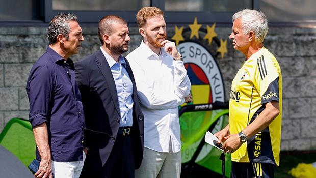 Fenerbahçe'de Başkan Ali Koç, antrenmanı takip etti