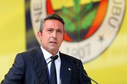 Fenerbahçe'de olağanüstü kongre için toplanan imzalar kulübe teslim edildi