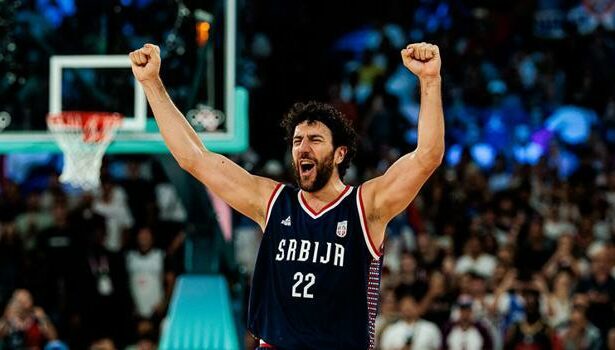 Fenerbahçe ile anılan Vasilije Micic serbest kalıyor!