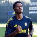 Fenerbahçe, Oosterwolde'nin sözleşmesinin uzatıldığını duyurdu!