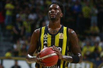 Nigel Hayes-Davis’ten veda paylaşımı!